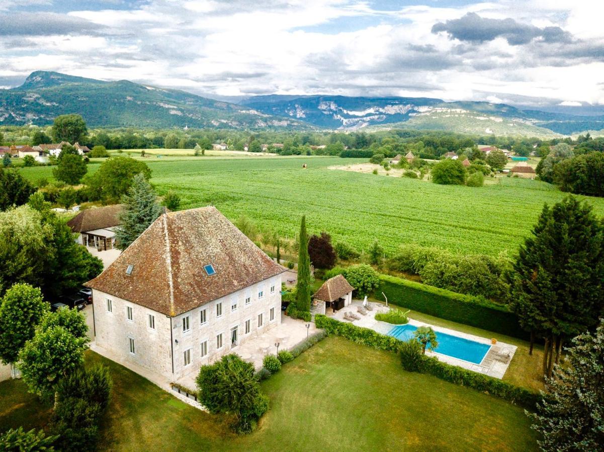 Domaine Du Manoir Bed & Breakfast Les Avenières Dış mekan fotoğraf
