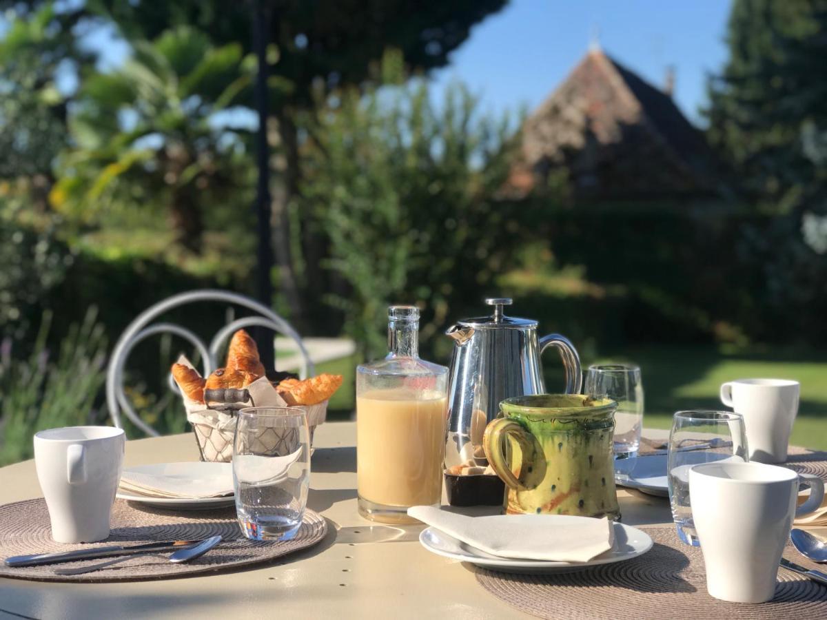 Domaine Du Manoir Bed & Breakfast Les Avenières Dış mekan fotoğraf