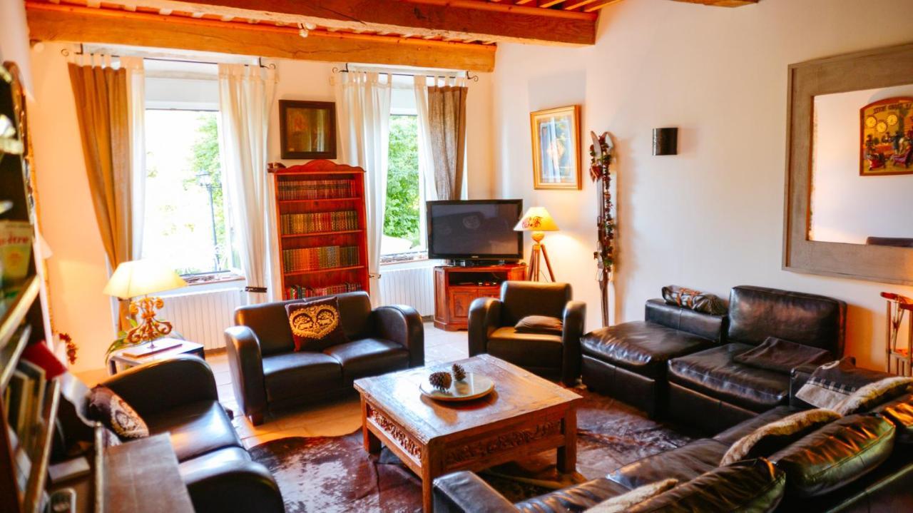 Domaine Du Manoir Bed & Breakfast Les Avenières Dış mekan fotoğraf
