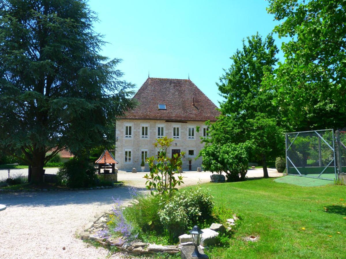 Domaine Du Manoir Bed & Breakfast Les Avenières Dış mekan fotoğraf