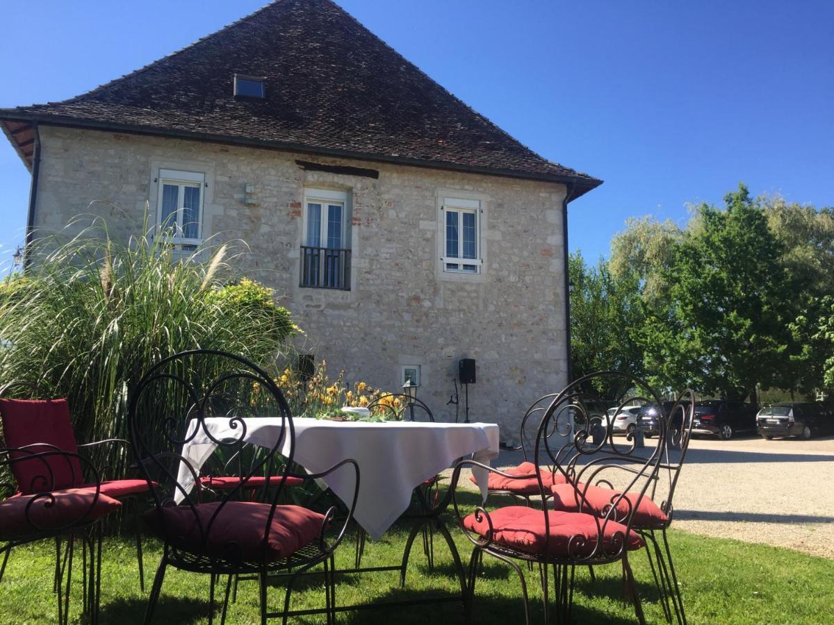 Domaine Du Manoir Bed & Breakfast Les Avenières Dış mekan fotoğraf
