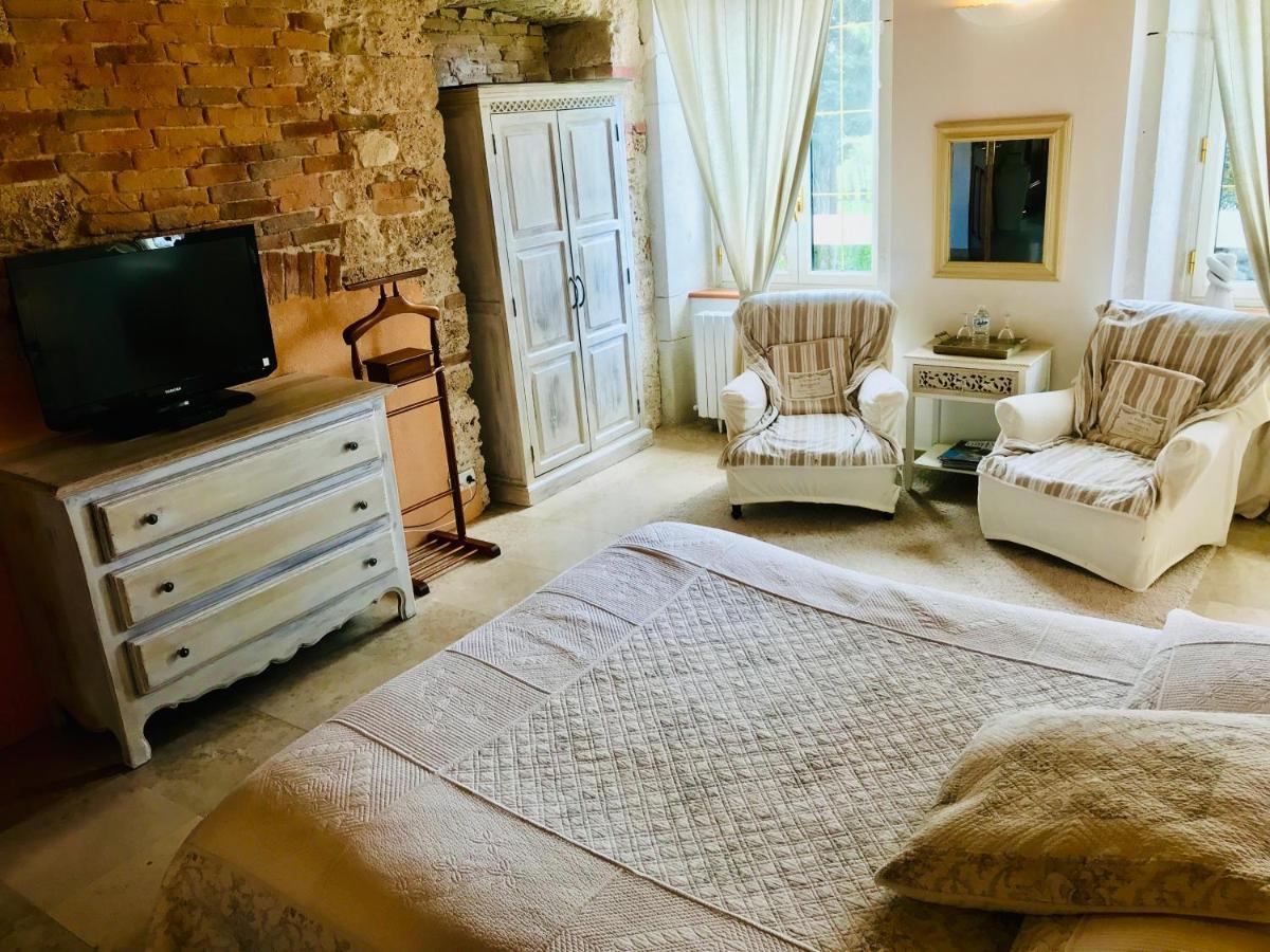 Domaine Du Manoir Bed & Breakfast Les Avenières Dış mekan fotoğraf