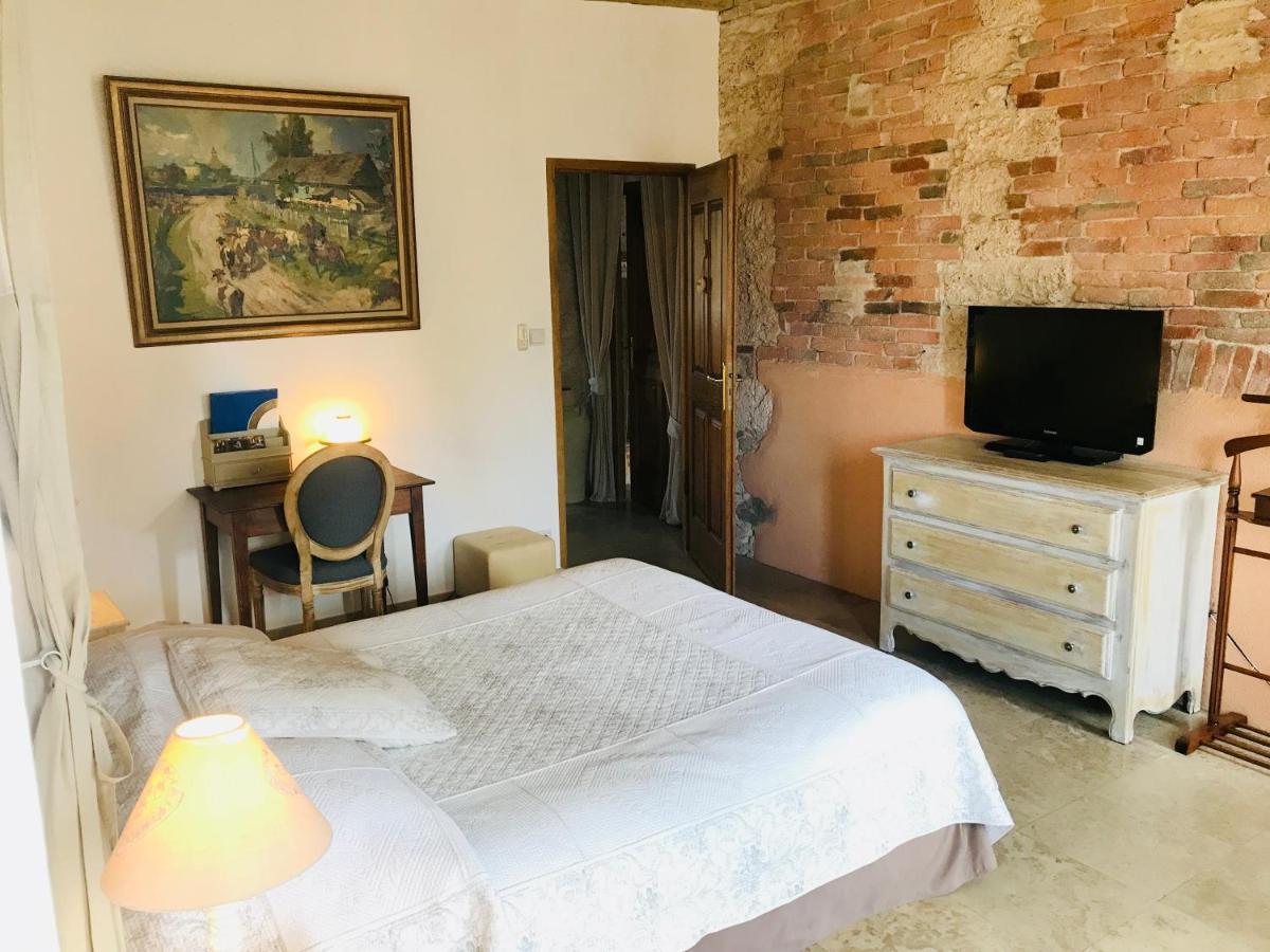 Domaine Du Manoir Bed & Breakfast Les Avenières Dış mekan fotoğraf