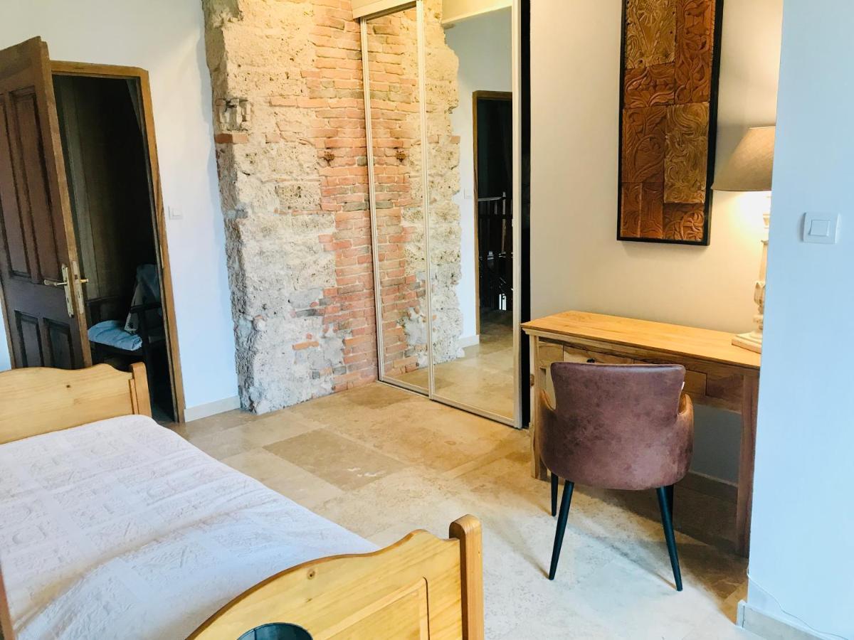 Domaine Du Manoir Bed & Breakfast Les Avenières Dış mekan fotoğraf