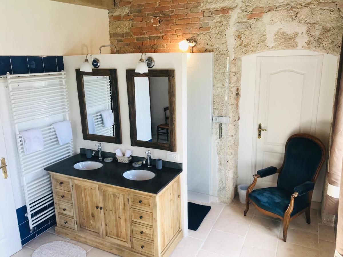 Domaine Du Manoir Bed & Breakfast Les Avenières Dış mekan fotoğraf
