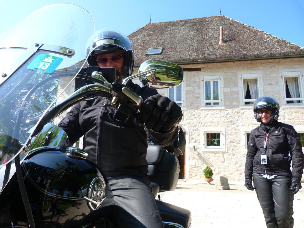 Domaine Du Manoir Bed & Breakfast Les Avenières Dış mekan fotoğraf