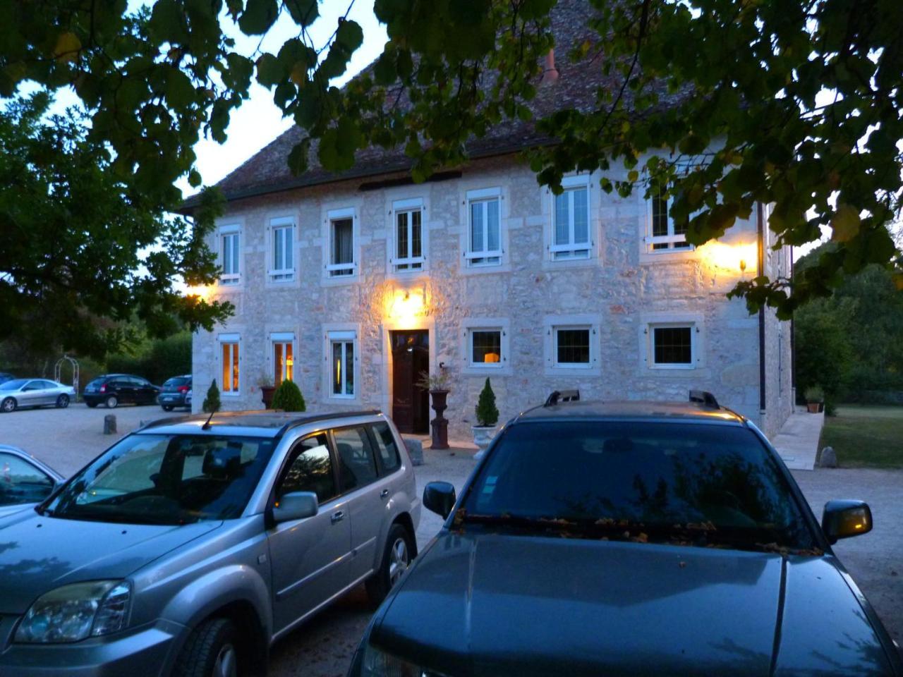 Domaine Du Manoir Bed & Breakfast Les Avenières Dış mekan fotoğraf