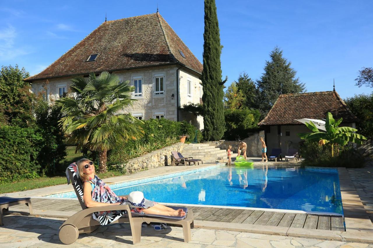 Domaine Du Manoir Bed & Breakfast Les Avenières Dış mekan fotoğraf